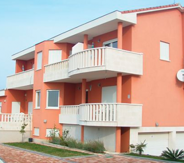 Apartmany Bety 360x320