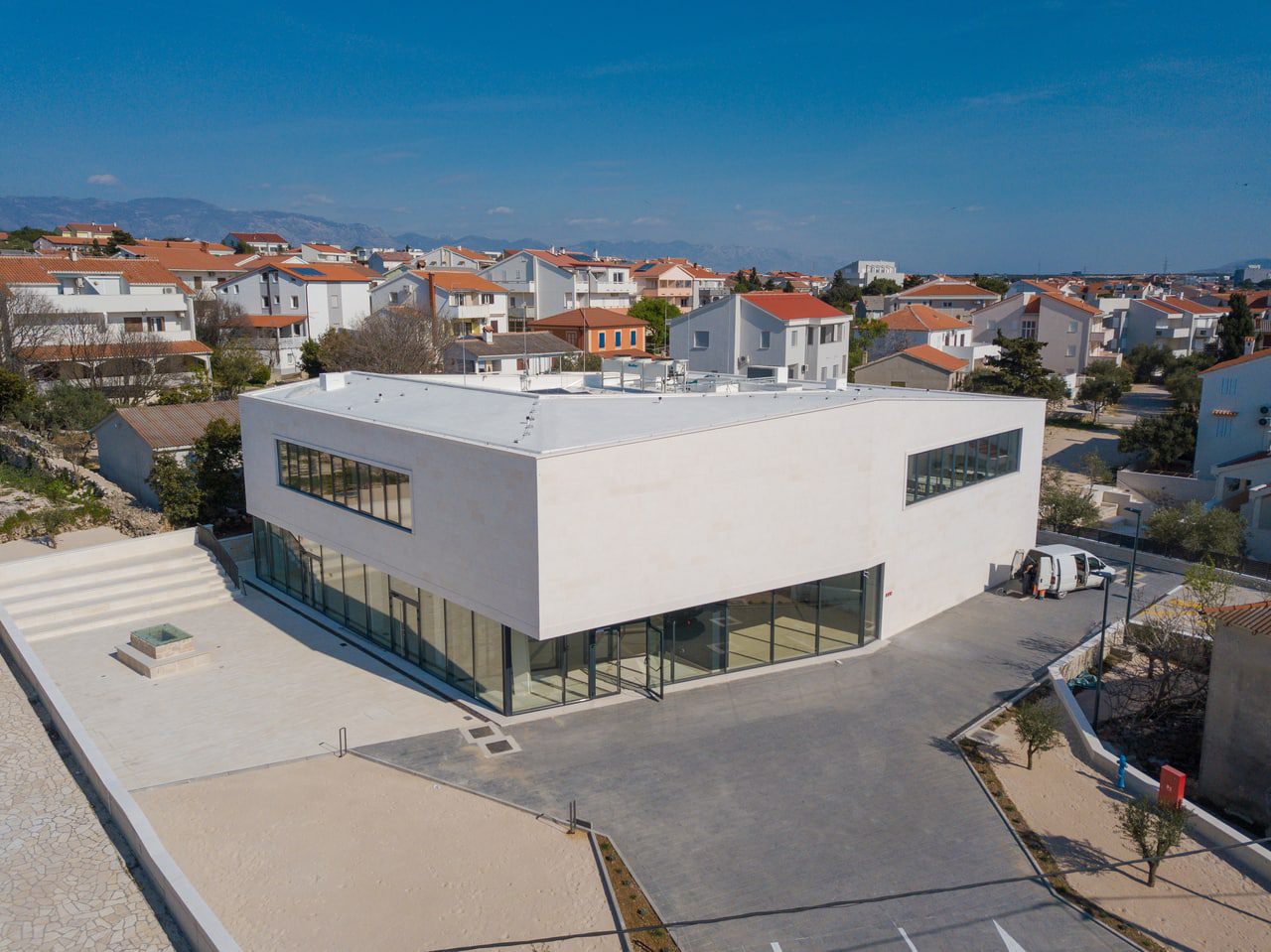 Putujući festival makedonskog filma 2026 | "Plati i ženi" i "Hemboj"